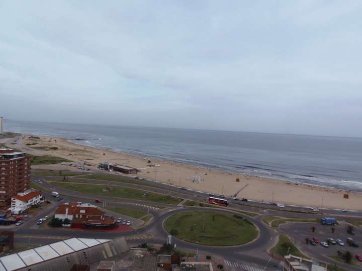 Apartamento en venta en Rambla Doctor Claudio Williman, Punta Del Este