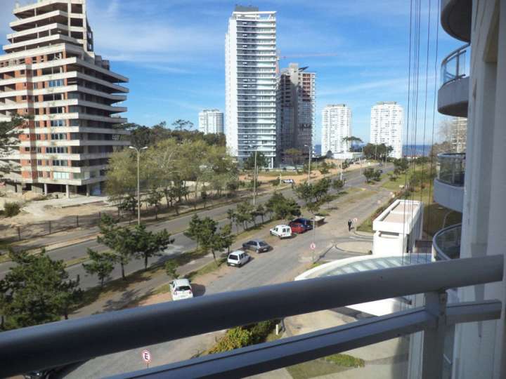 Apartamento en venta en Avenida Franklin Delano Roosevelt, Punta Del Este