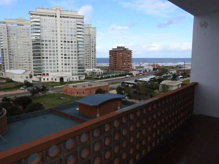 Apartamento en venta en Punta Del Este