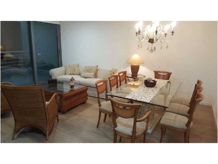 Apartamento en venta en Punta Del Este