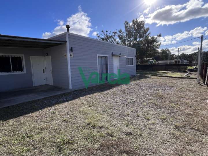 Casa en venta en El Pinar, Canelones