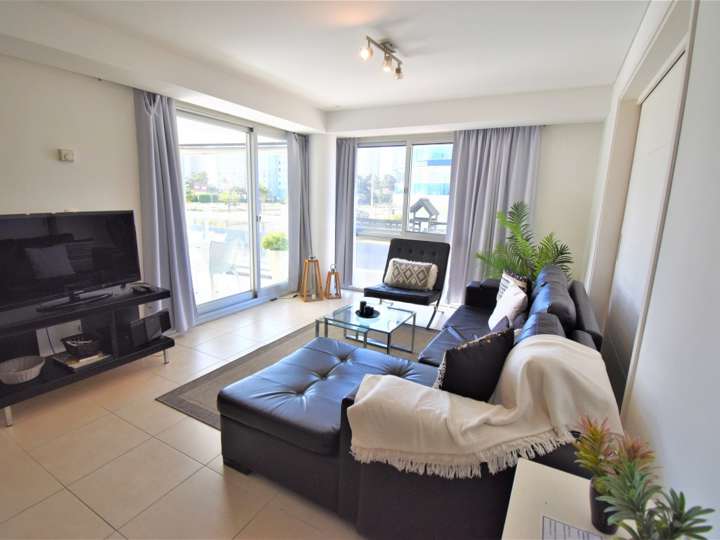 Apartamento en venta en Avenida Francia, Punta Del Este