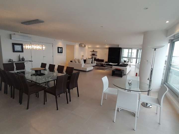 Apartamento en venta en Punta Del Este