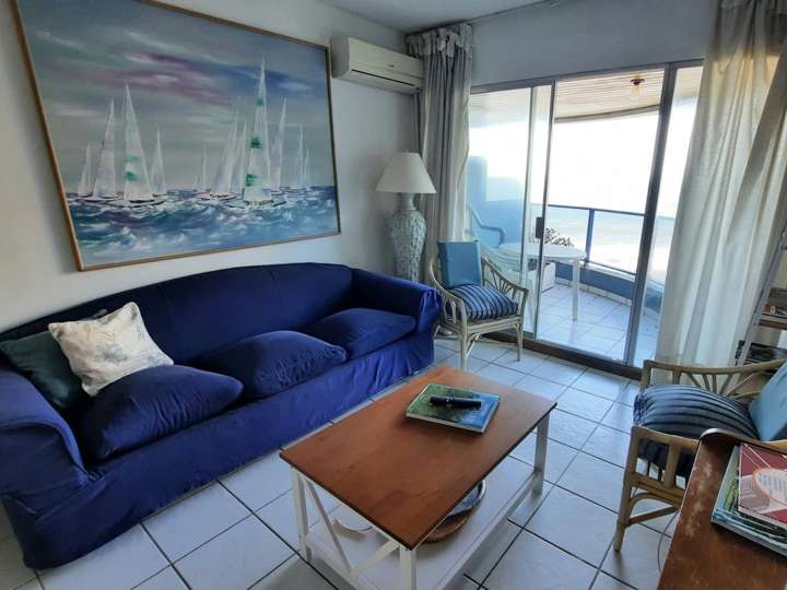 Apartamento en venta en Rambla General Artigas, Punta Del Este