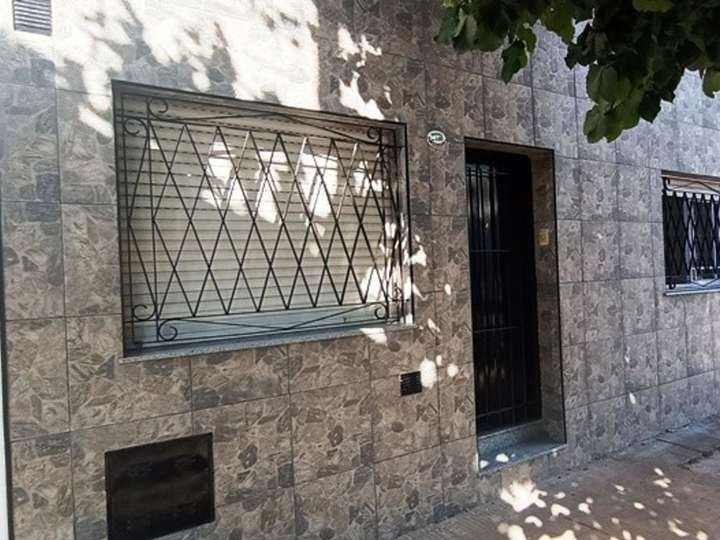 Edificio en venta en Almafuerte, 2696, Buenos Aires