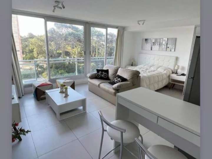 Apartamento en venta en Avenida Franklin Delano Roosevelt, Punta Del Este
