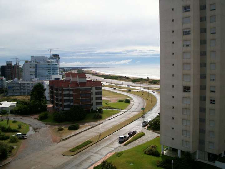 Apartamento en venta en Avenida Chiverta, Punta Del Este