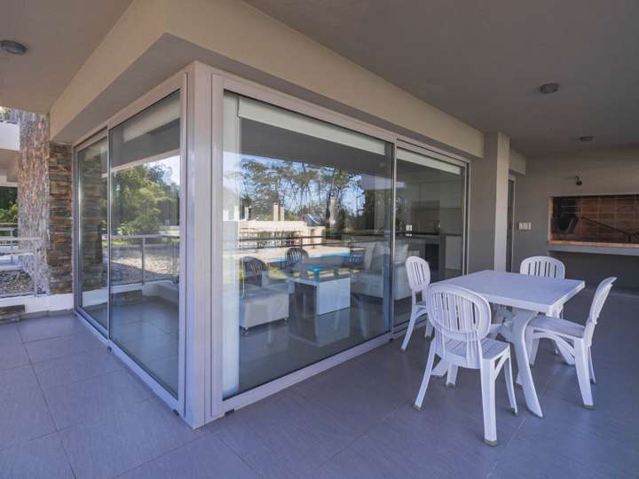 Apartamento en venta en De Las Rosas, San Rafael - El Placer