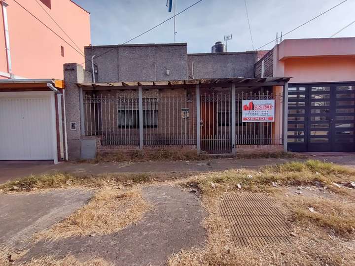 Casa en venta en 817 - Bernardo de Monteagudo, 1894, Martín Coronado