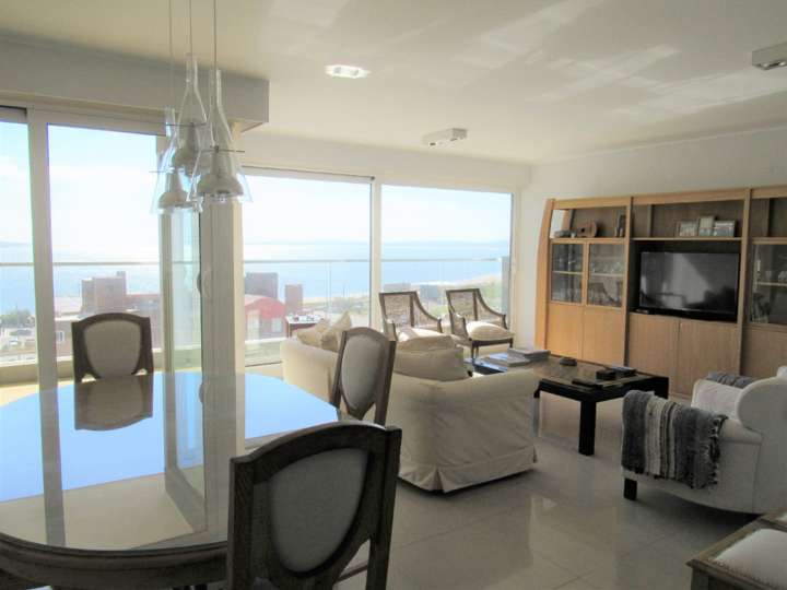 Apartamento en venta en Avenida Chiverta, Punta Del Este