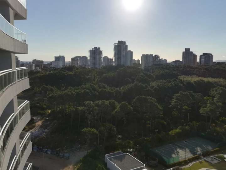 Apartamento en venta en Avenida del Mar, Punta Del Este