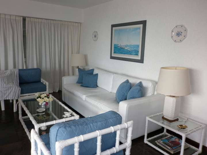 Apartamento en venta en Yaro, Punta Del Este