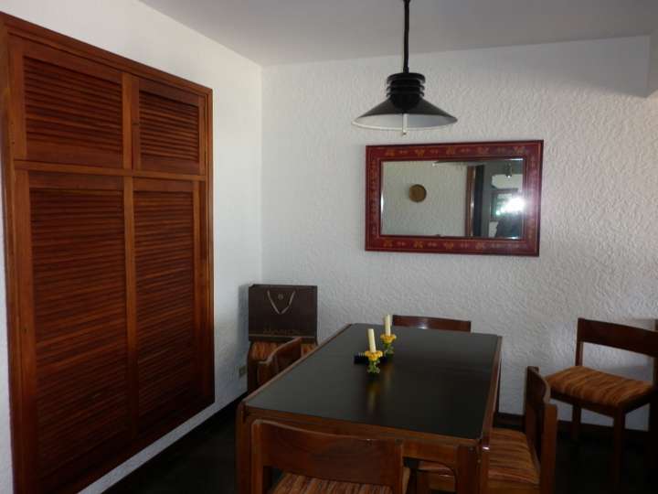 Apartamento en venta en Rambla Lorenzo Batlle Pacheco, Punta Del Este