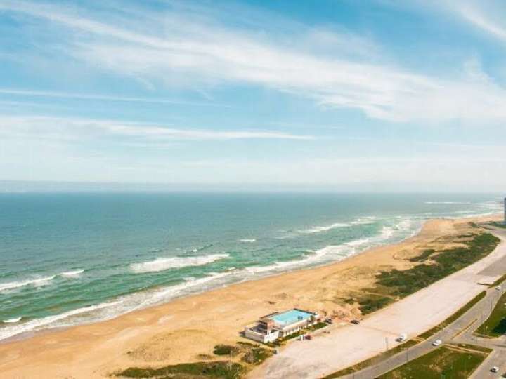 Apartamento en venta en Rambla Lorenzo Batlle Pacheco, Punta Del Este