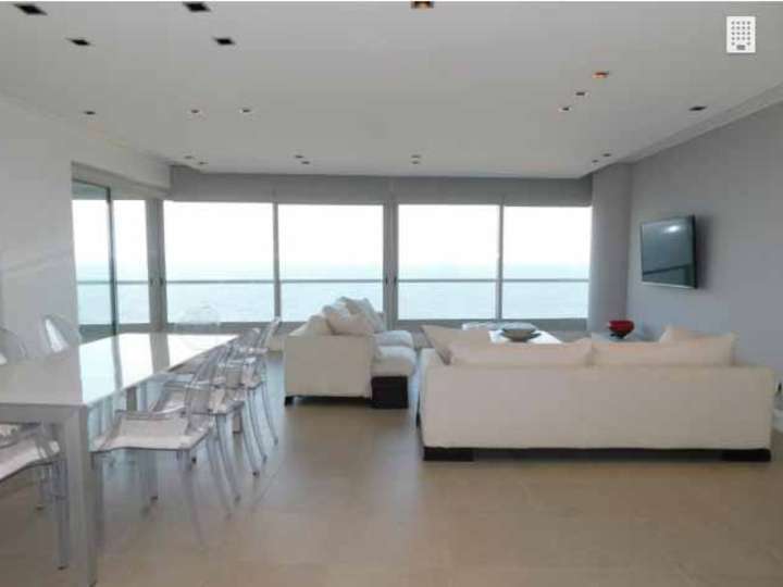 Apartamento en venta en Punta Del Este