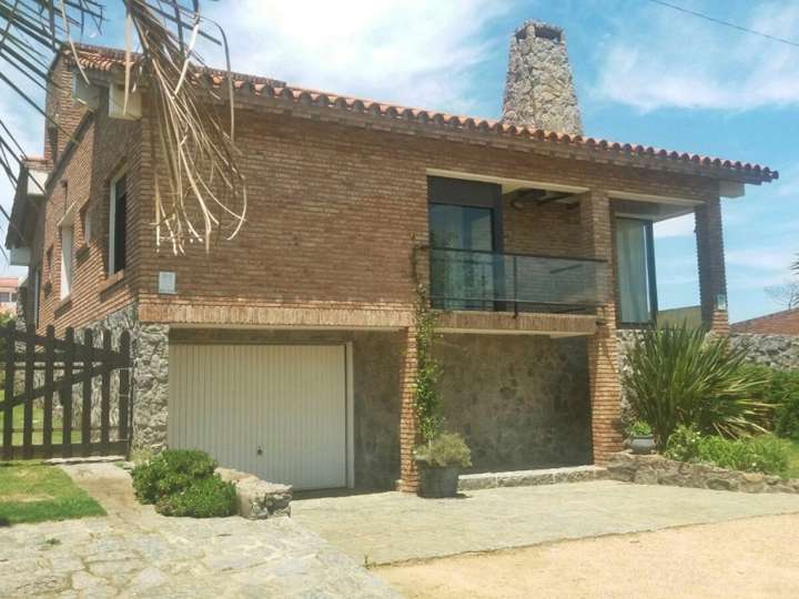 Casa en venta en Zabala, Piriápolis