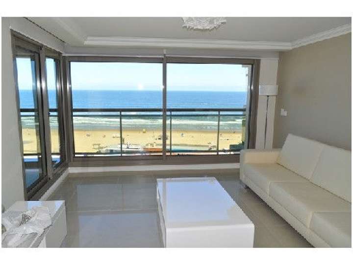 Apartamento en venta en Rambla Lorenzo Batlle Pacheco, Maldonado