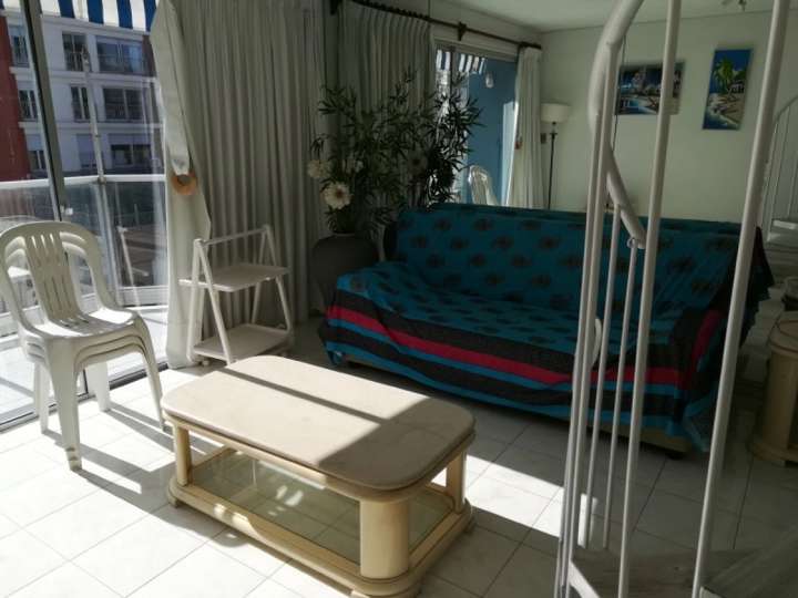 Apartamento en venta en El Mesana (Calle 24), Punta Del Este
