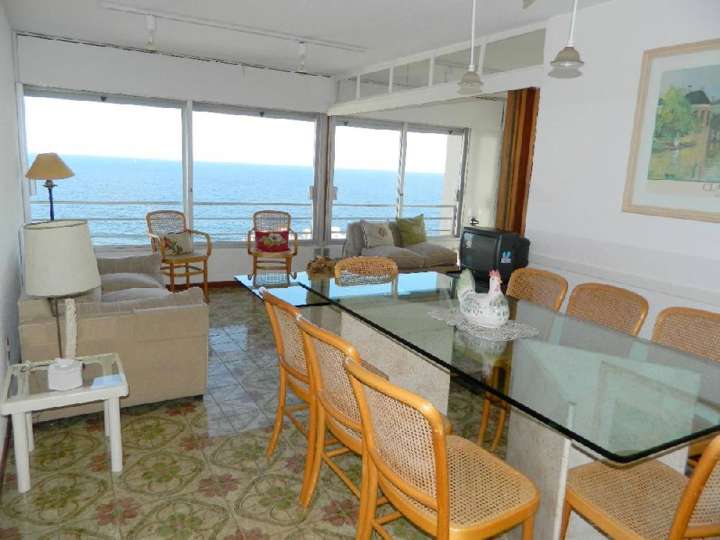 Apartamento en venta en La Galerna (Calle 21), Punta Del Este