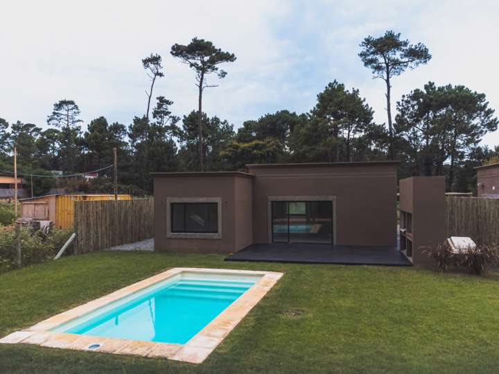 Casa en venta en Pinares, Maldonado