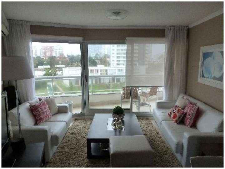 Apartamento en venta en Avenida Chiverta, Punta Del Este