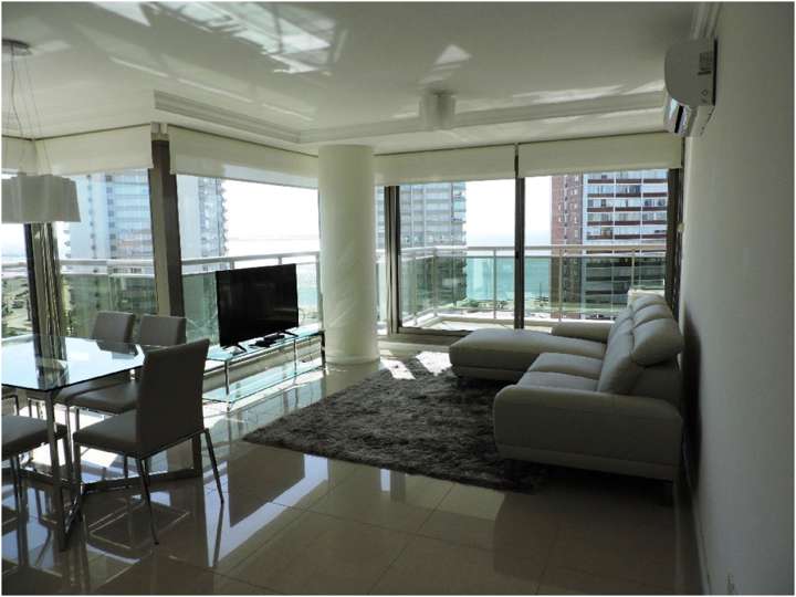 Apartamento en venta en Punta Del Este