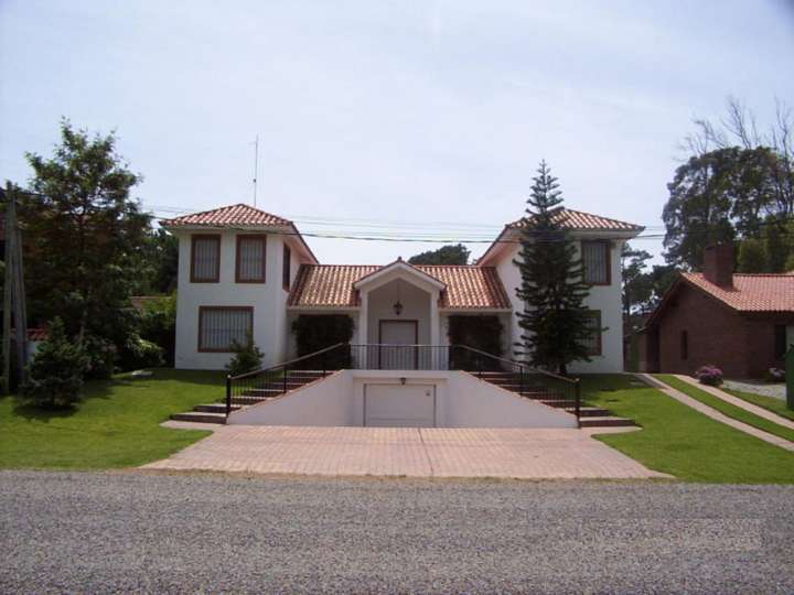 Casa en alquiler en Punta Del Este