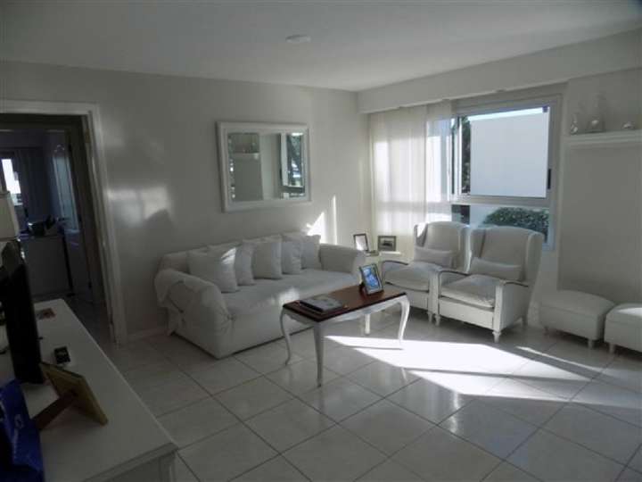 Apartamento en venta en Conrado Rontgen, Punta Del Este