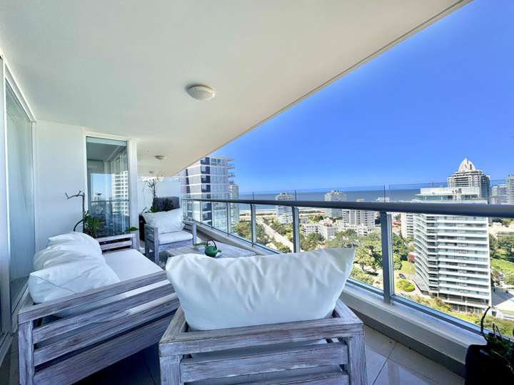 Apartamento en alquiler en Punta Del Este