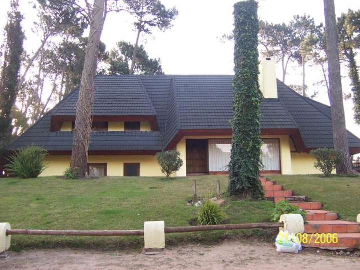Casa en venta en Pinares, Maldonado