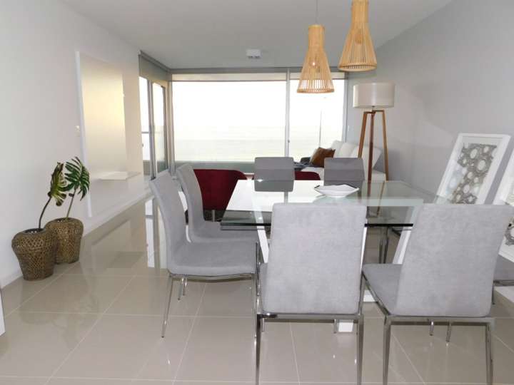 Apartamento en venta en Pinares, Maldonado