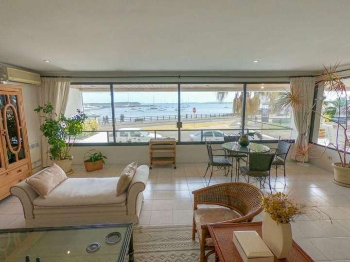 Apartamento en venta en La Galerna (Calle 21), Punta Del Este