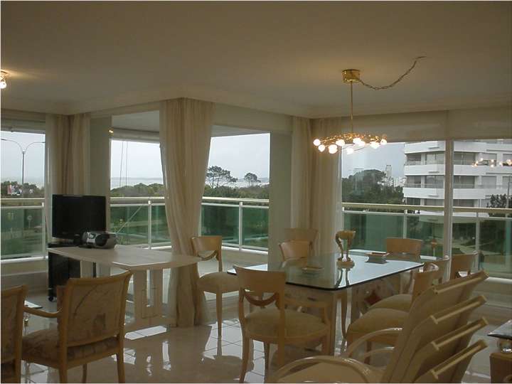 Apartamento en venta en Punta Del Este