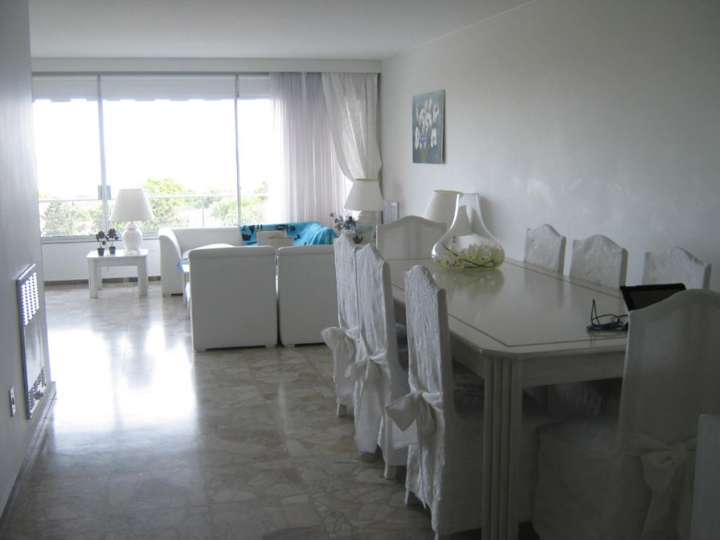 Apartamento en venta en Punta Del Este