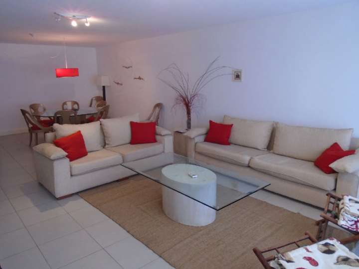 Apartamento en venta en Punta Del Este
