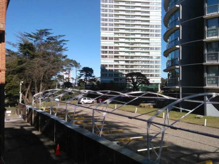 Apartamento en venta en El Mesana (Calle 24), Punta Del Este