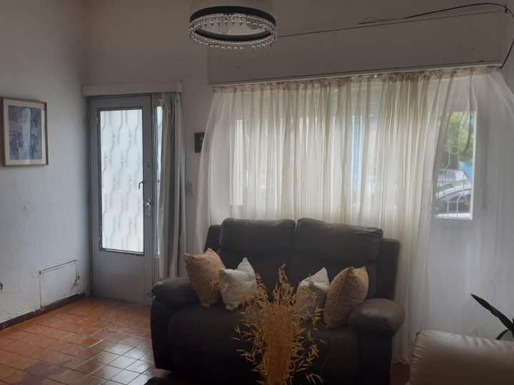 Casa en venta en Pedro Olmida, Montevideo