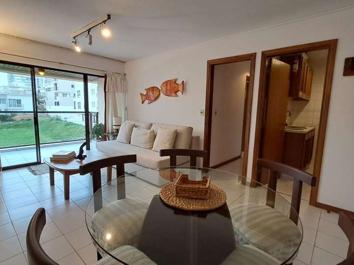 Apartamento en alquiler en Punta Del Este