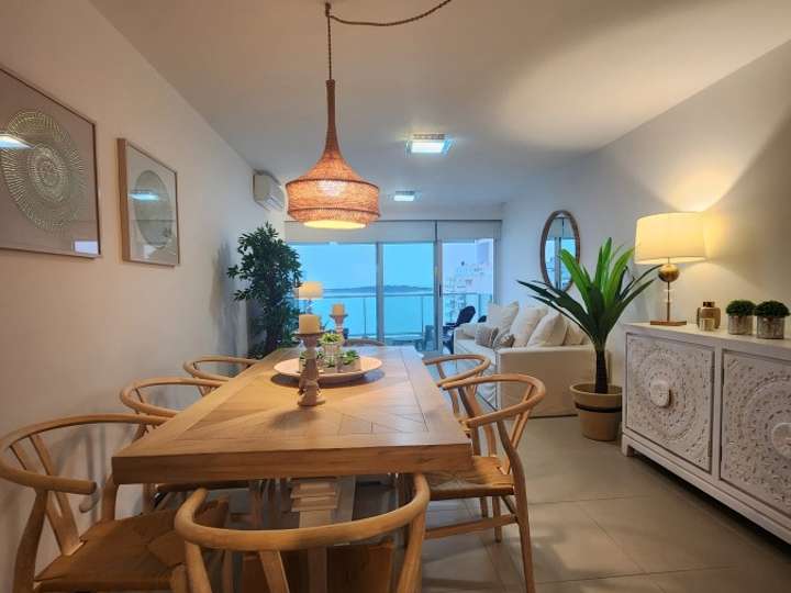 Apartamento en venta en Punta Del Este
