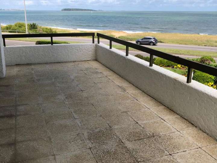 Apartamento en venta en Pinares, Maldonado