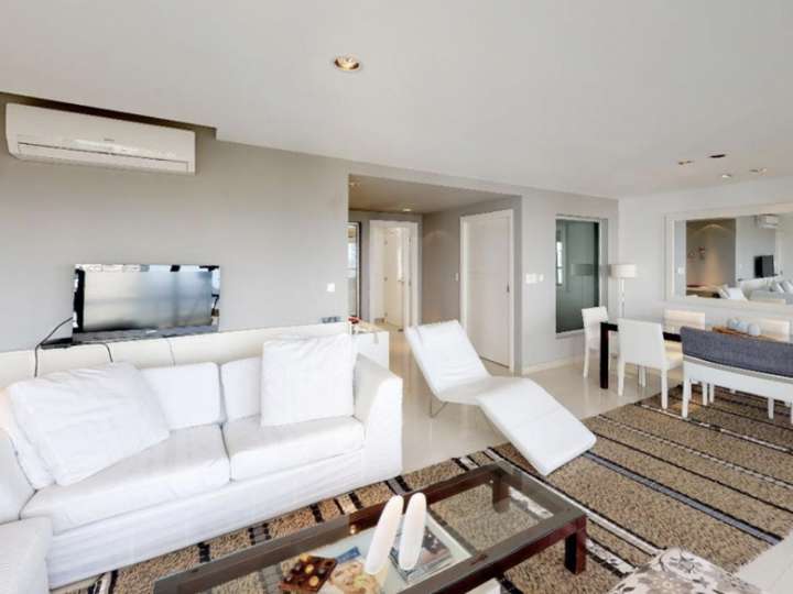 Apartamento en venta en Biarritz, Maldonado