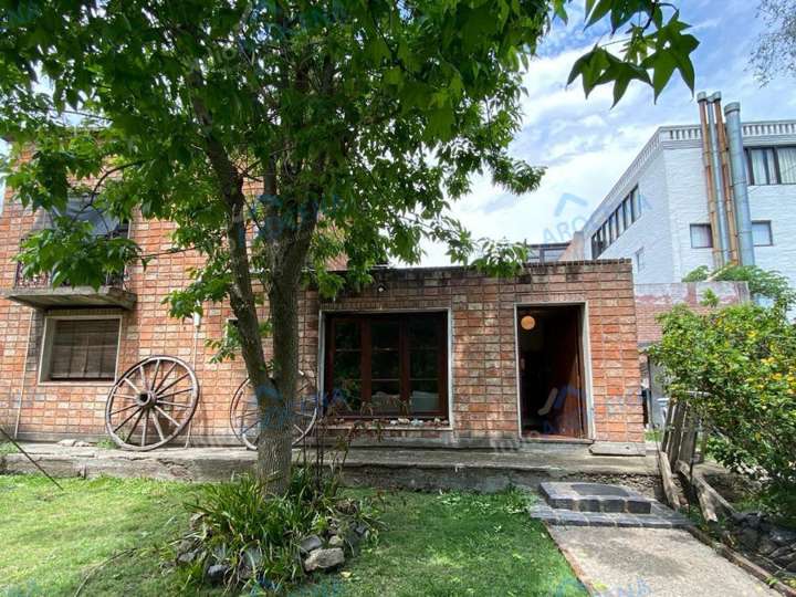 Casa en venta en Bartolomé Hidalgo, Colonia