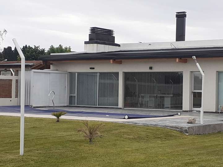 Casa en venta en Avenida Hipólito Yrigoyen, Chubut