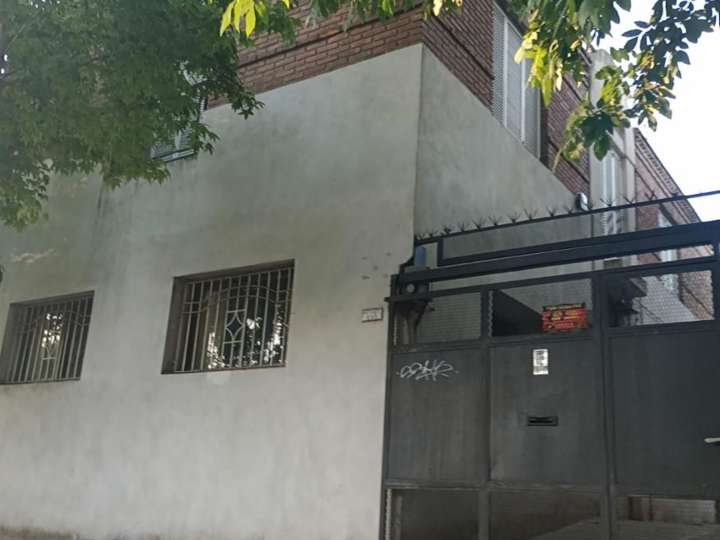 Casa en venta en Bombero Voluntario Ismael Antognioli, 3299, Buenos Aires