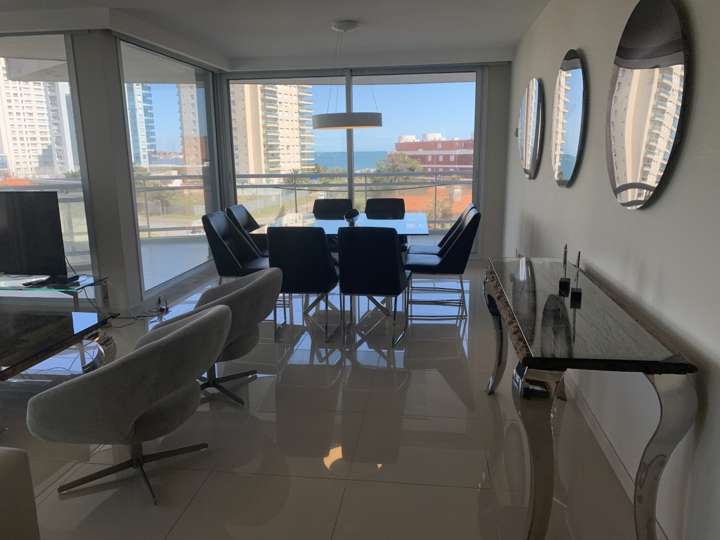 Apartamento en venta en Punta Del Este