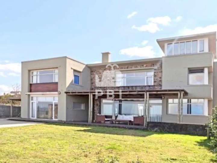 Casa en venta en Rambla General Artigas, Punta Del Este