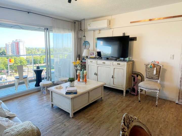 Apartamento en venta en Avenida José Joaquín de Viana, Maldonado