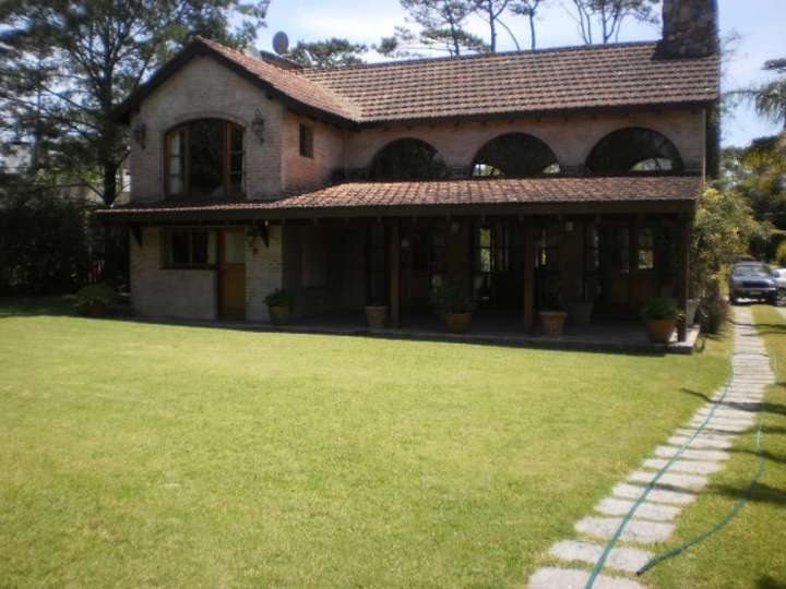 Casa en venta en Pinares, Maldonado