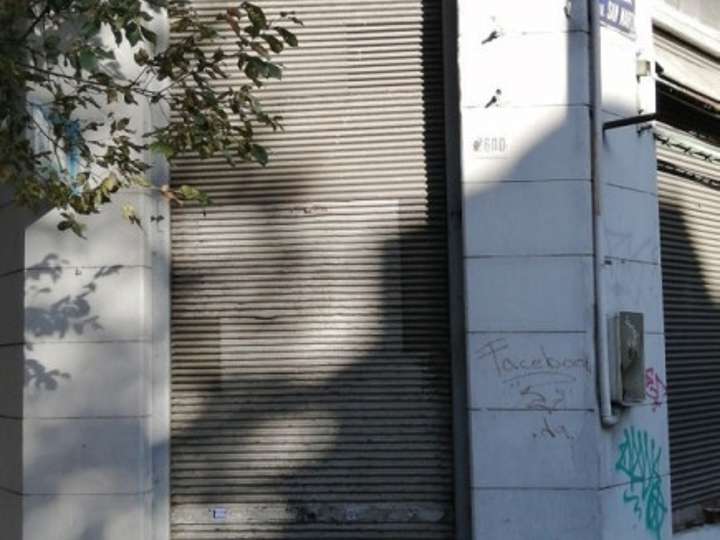 Comercial / Tienda en venta en Avenida General San Martín, Montevideo