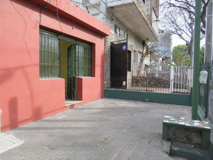 Comercial / Tienda en venta en Regimiento 9, Montevideo